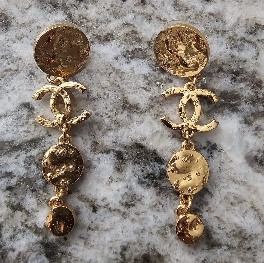 Authentic Chanel Hammerred Cc Dangle Earrings - image 2